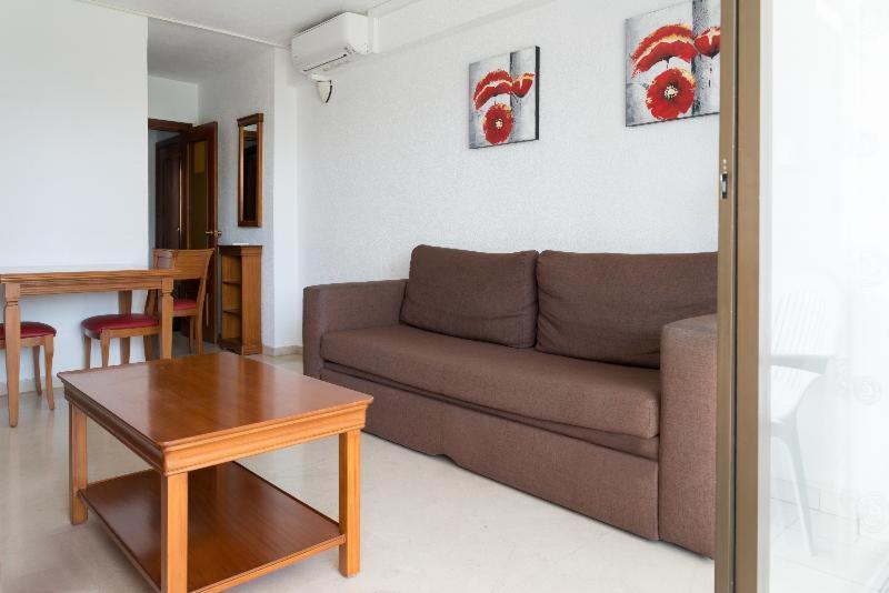 Gemelos 2 Benidorm Habitación foto