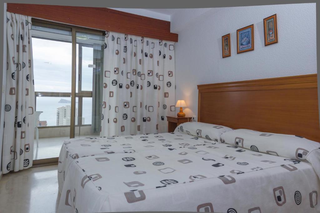 Gemelos 2 Benidorm Habitación foto